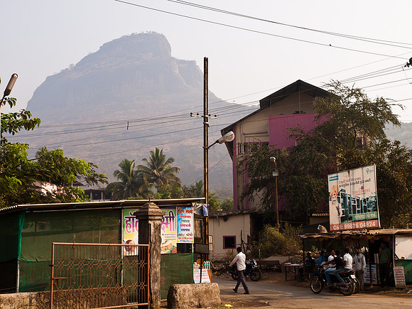 Pali Storefronts