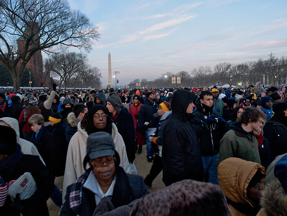 7:35am, The Crowd Gathers